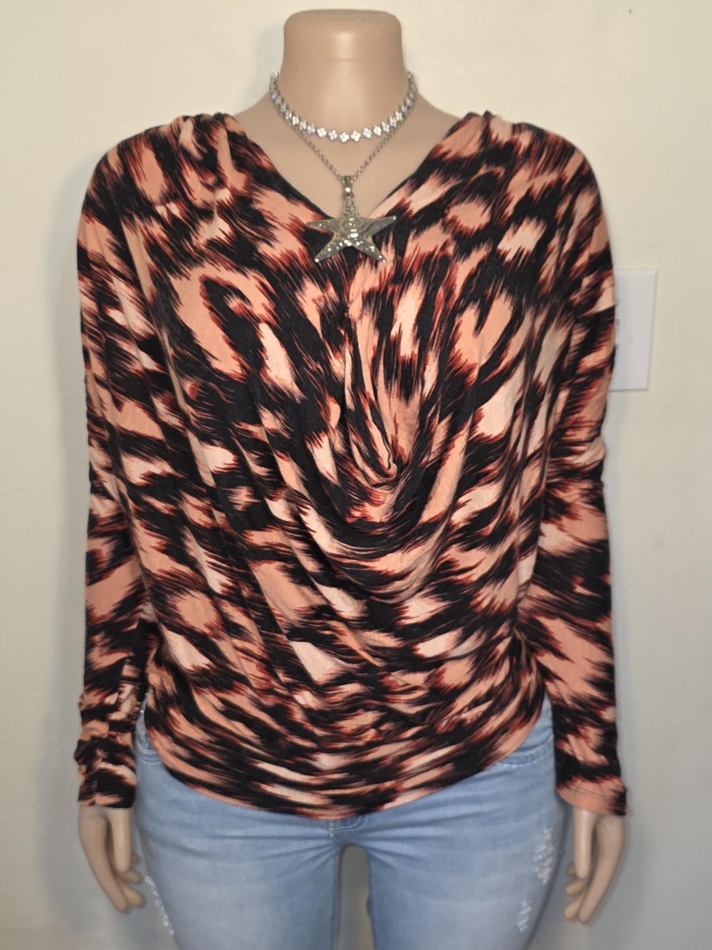 ☆Jennifer Lopez Peach and Black Printed Draped Long Sleeve Top☆